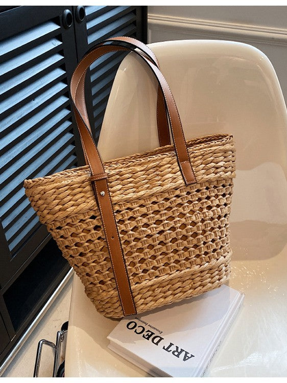Women's Large Capacity Straw Woven Hollow French Retro Seaside Vacation Women's Shoulder Bag