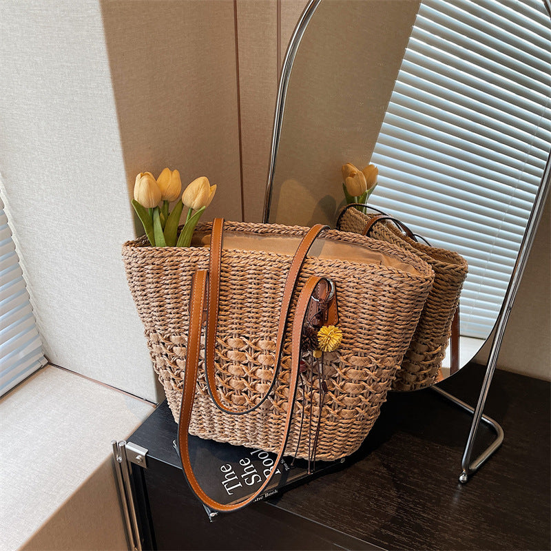 Women's Large Capacity Straw Summer Weaving Vegetable Basket Commuter Seaside Women's Shoulder Bag