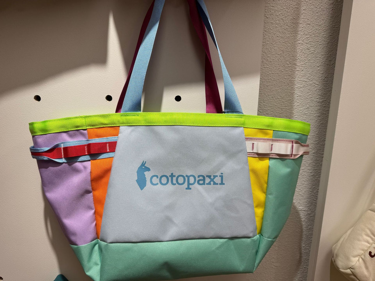 American Alpaca Dopamine Fashion Nylon Contrast Color Women's Shoulder Bag