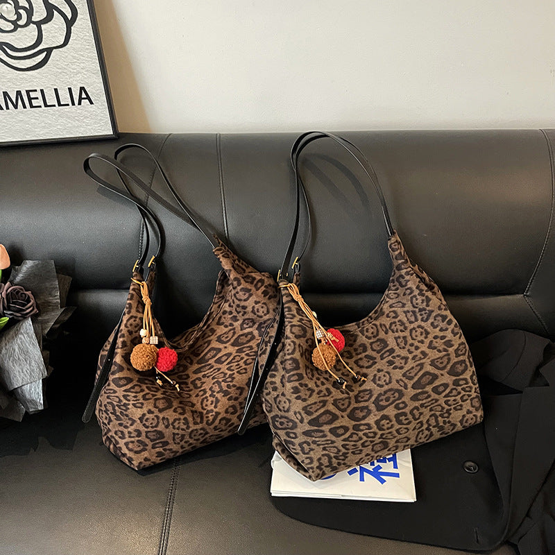 Women's Korean Leopard Print Fashion Retro Popular Commuter Women's Shoulder Bag