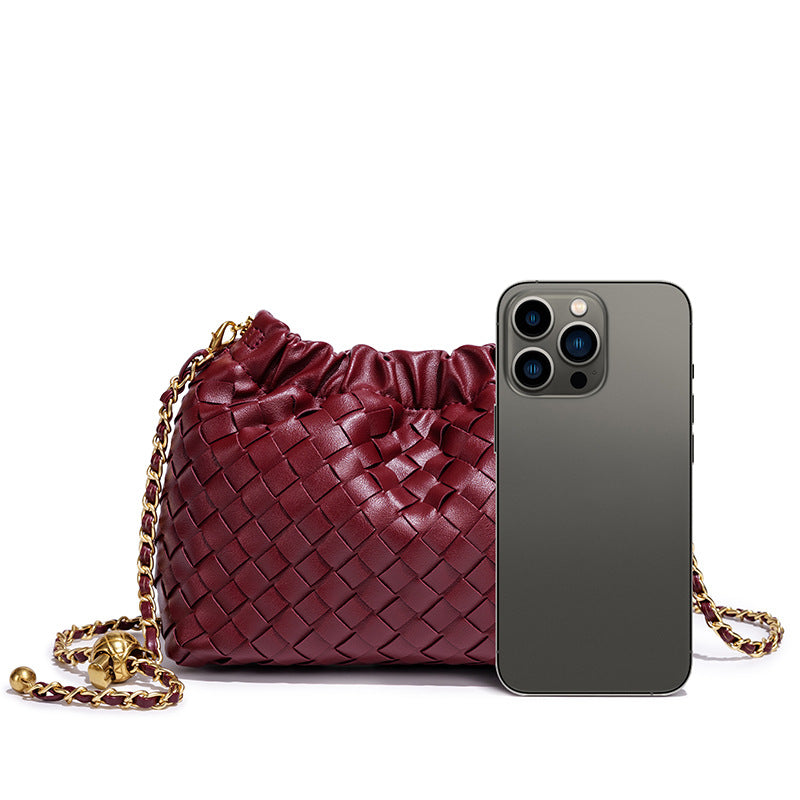 High-grade Diamond Cloud Hand-woven Golden Ball Classic Women's Messenger Bag