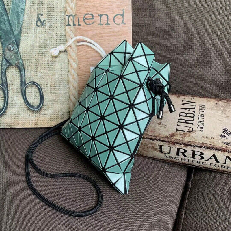 Women's Drawstring Two Colors Glossy Diamond Plaid Women's Messenger Bag