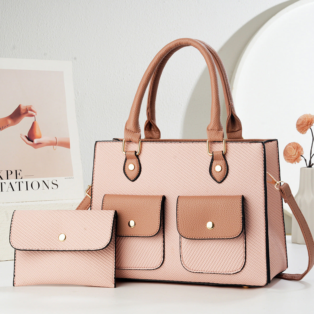Women's Fashionable Fashion Commuter Large Capacity Practical Portable Women's Handbag