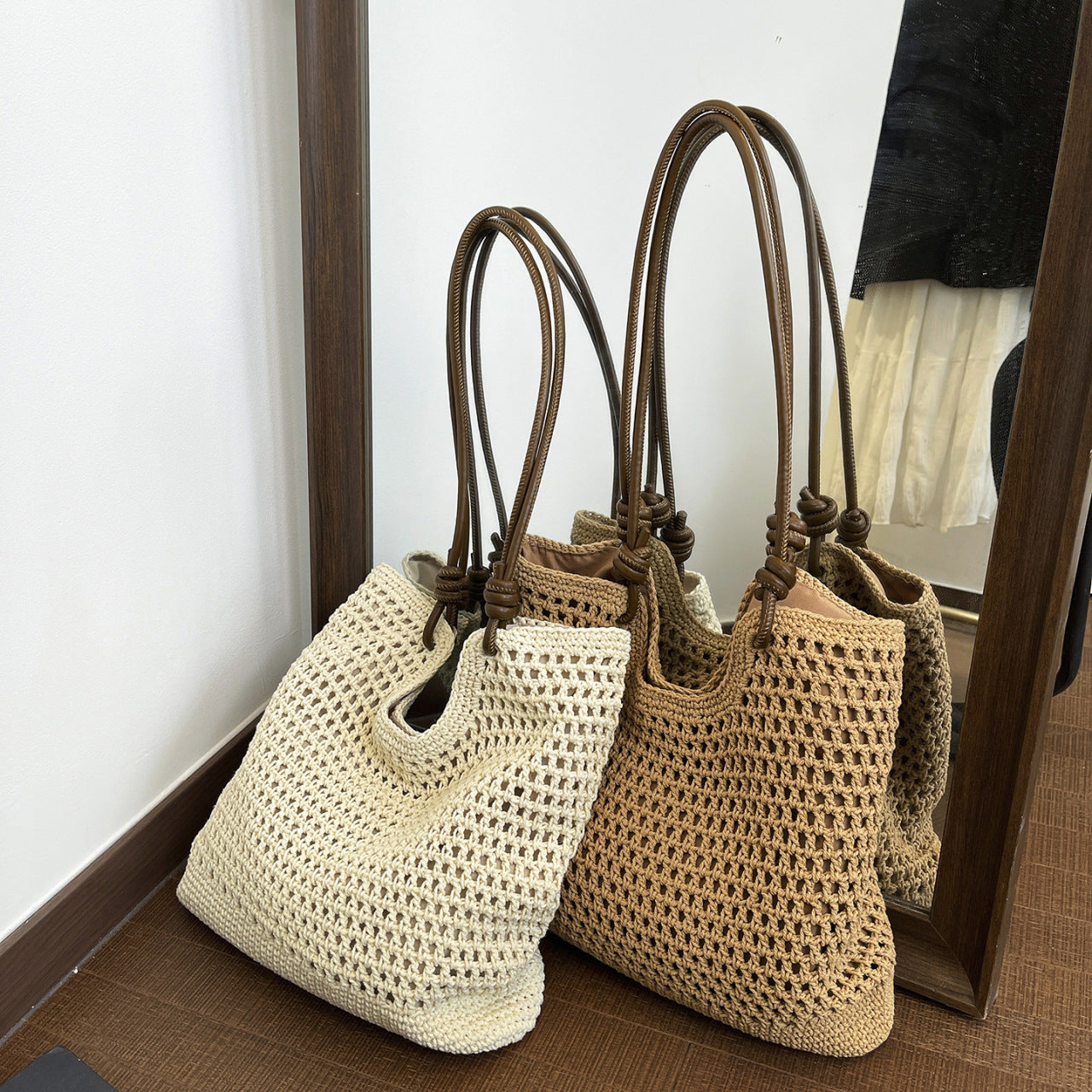 Women's Large Capacity Seaside Vacation Beach Hand-woven Bags