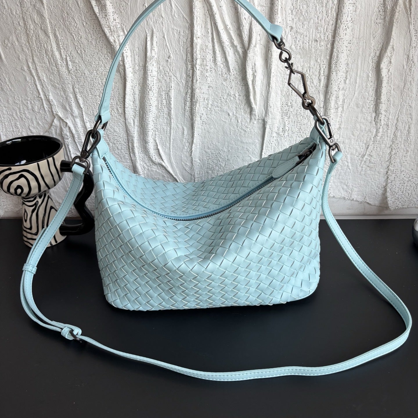 Women's Leather Weave Lunch Box Portable Underarm Dog Walking Large Bags