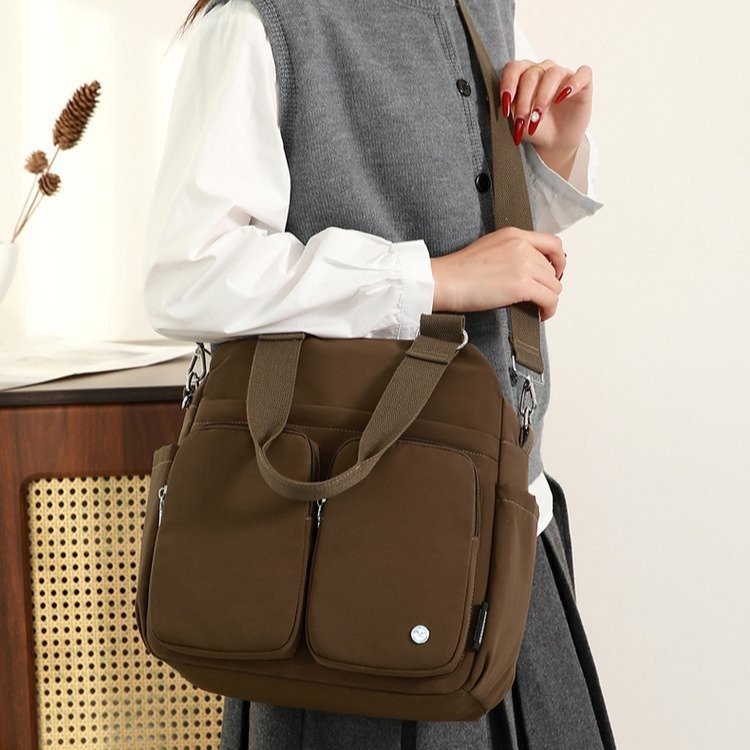 Attractive Women's Large Capacity Simple Lightweight Women's Messenger Bag