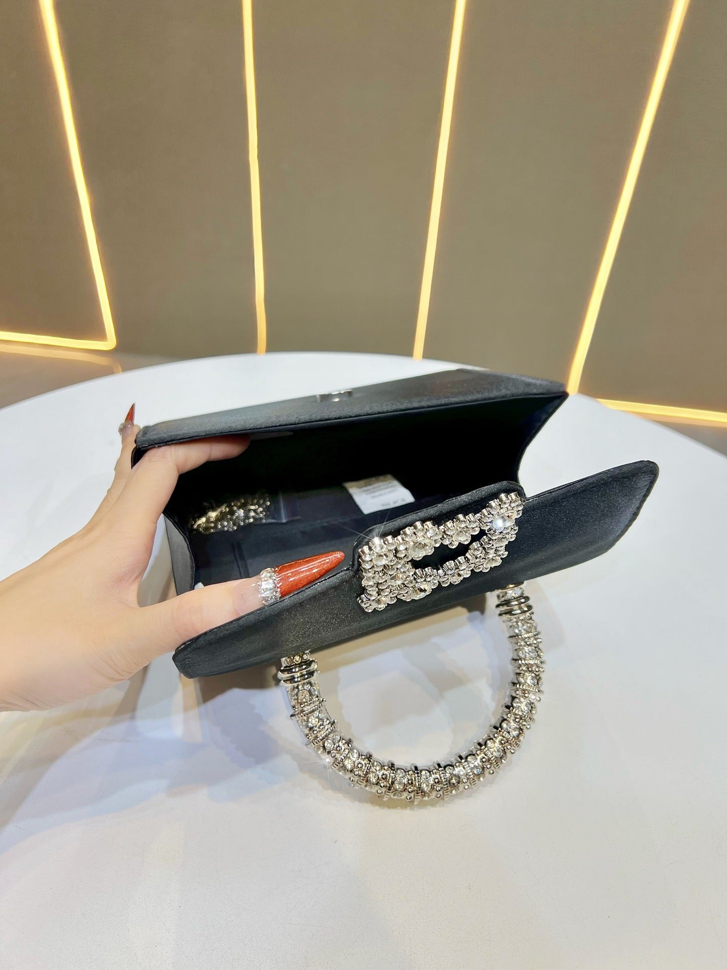 Women's Niche Diamonds Style High-grade Silk Light Handbags