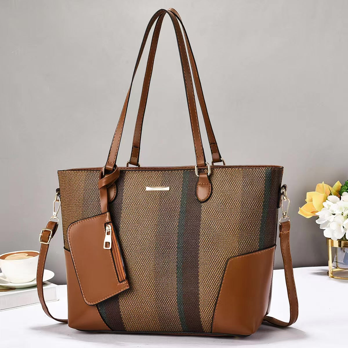 Women's Niche High-grade Large Capacity Commuting Women's Handbag