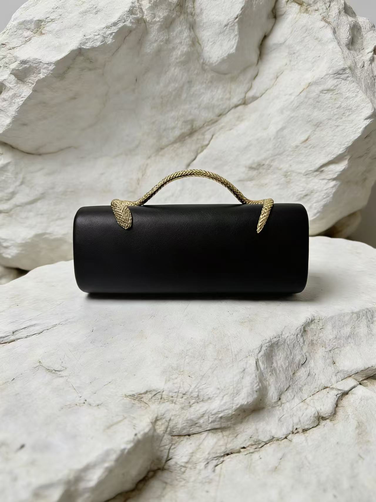 Women's Snake-shaped Hand-held Party Clutch Stylish Dinner Bag