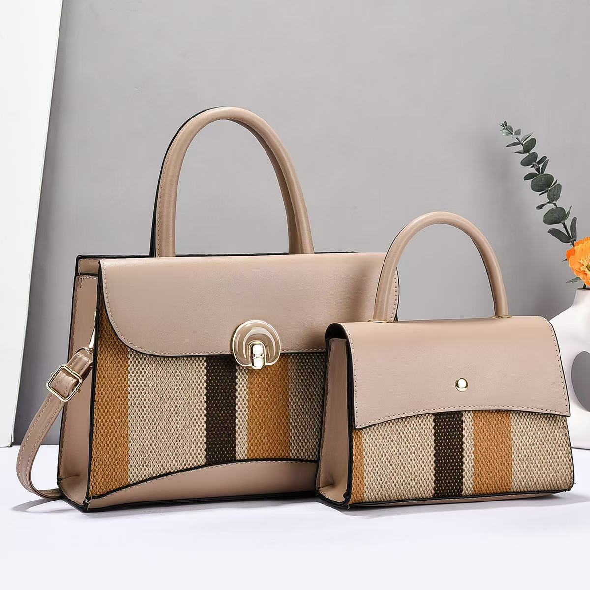 Women's Fashion Color Contrast Personalized Design Simple Large Capacity Portable Women's Handbag