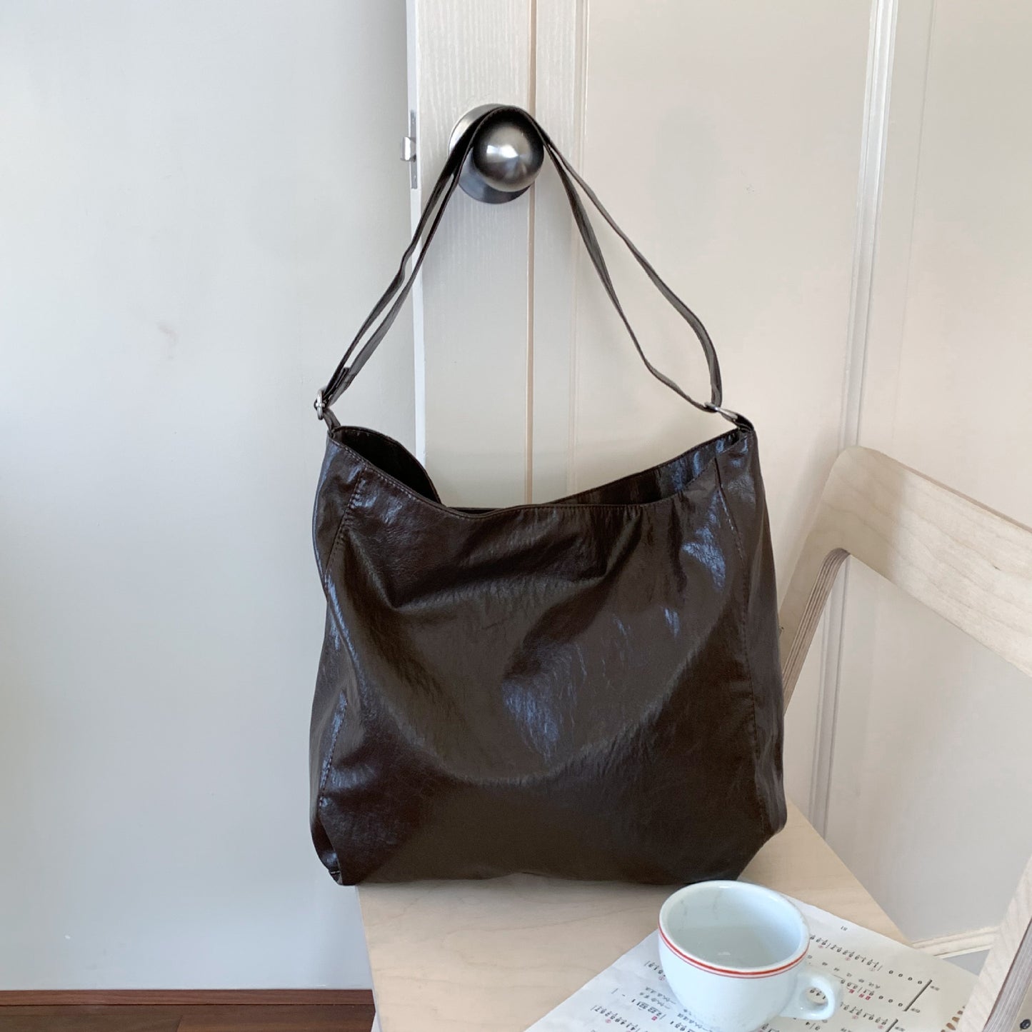 Retro Oil Wax Skin Adjustable Strap Commuter Bags