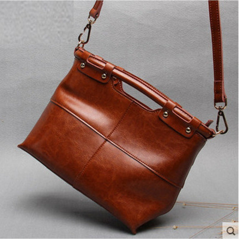 Women's Original Ecology Cowhide Leather Single Rivet Women's Shoulder Bag