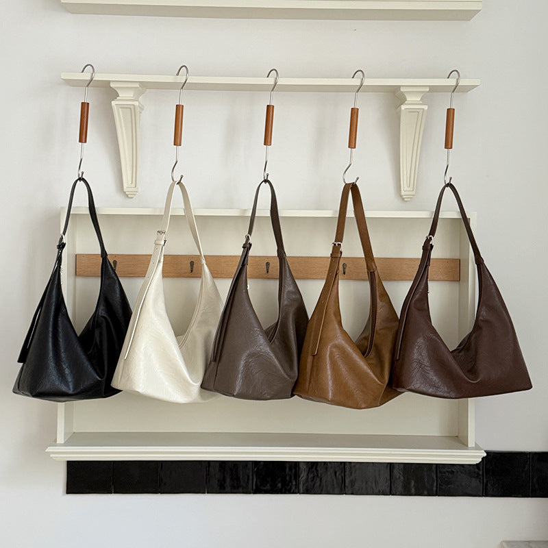 Women's Large Capacity Commuter Dumpling Retro Fashion Simple Bags
