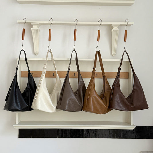 Women's Large Capacity Commuter Dumpling Retro Fashion Simple Bags