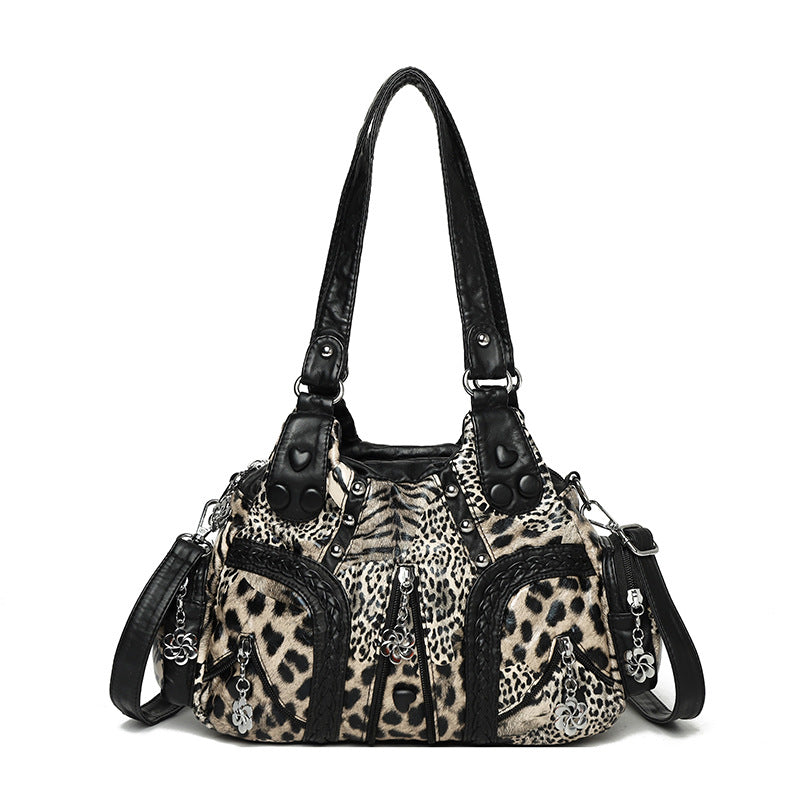 Beautiful Women's Retro Hot Motorcycle Underarm Women's Shoulder Bag
