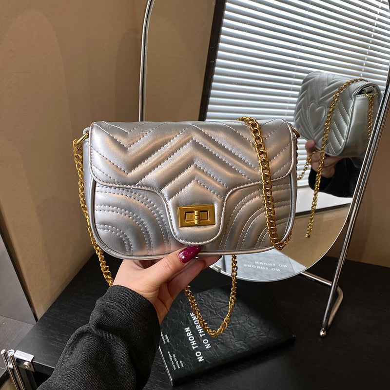 Women's Spring Niche Diamond Pattern Chain Versatile Large Capacity Affordable Luxury Women's Messenger Bag