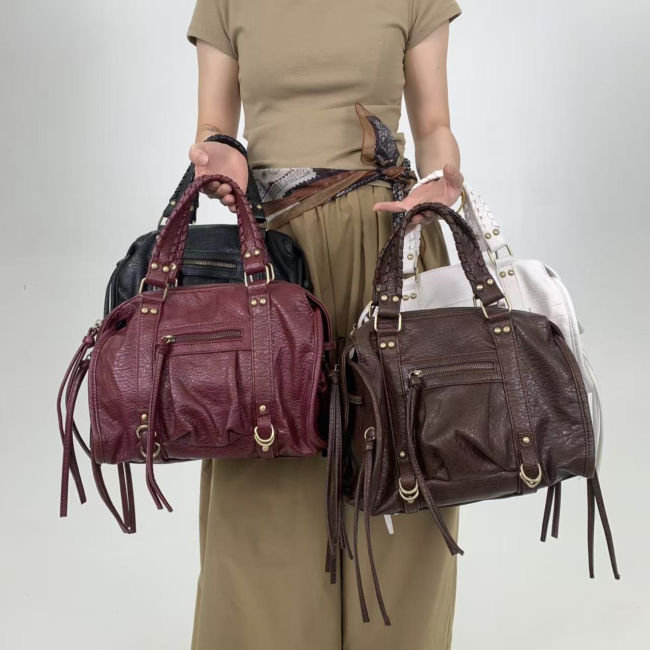 Women's Fashion Personalized Tassel Motorcycle Retro Hot Women's Shoulder Bag