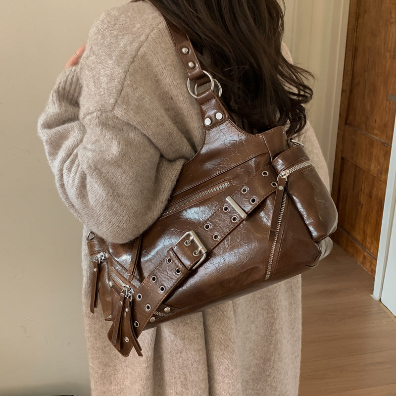 Women's Retro For Large Capacity Soft Leather Stitching Fashion Commuter Rivet Women's Shoulder Bag
