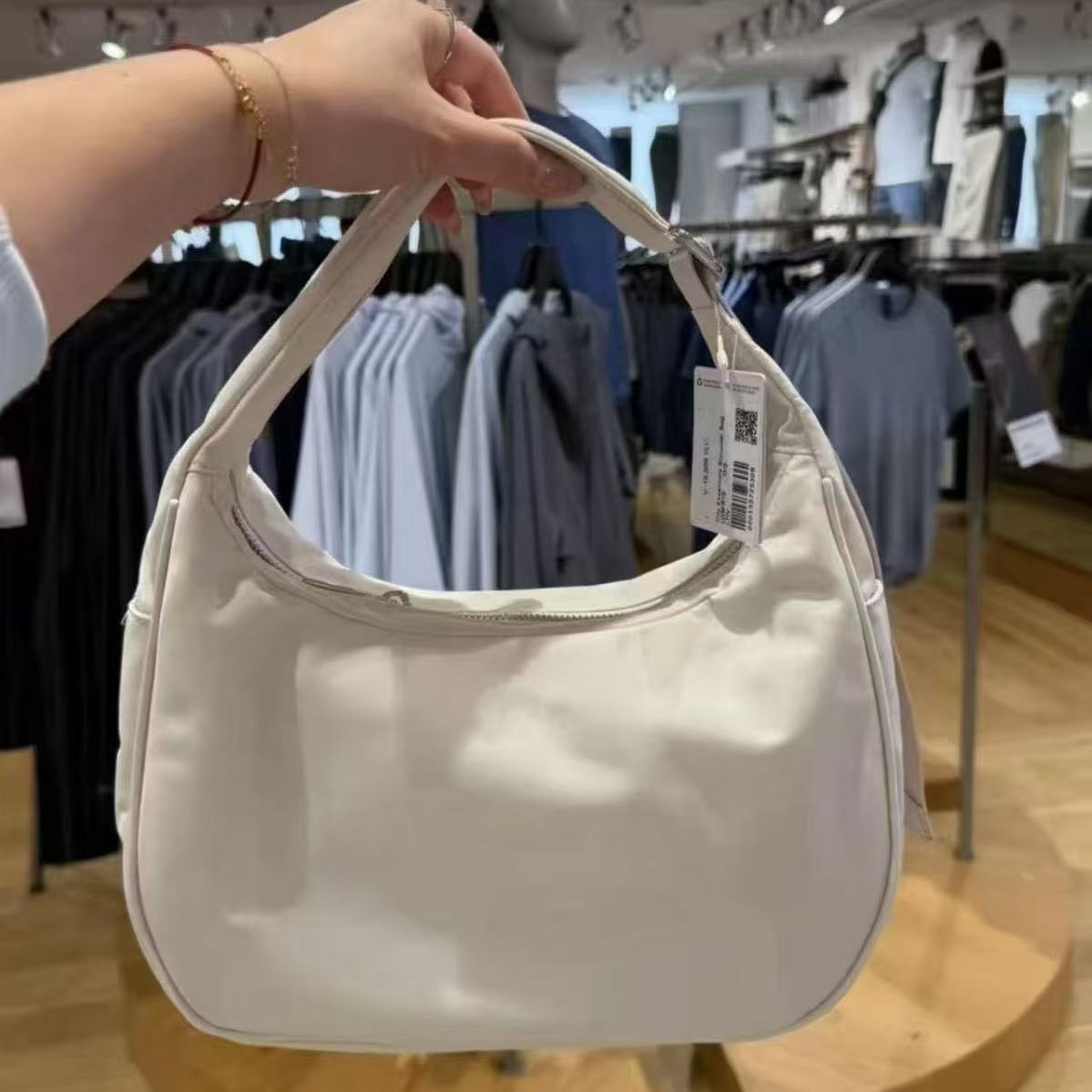 Graceful Trendy Underarm Croissant Nylon Material Women's Handbag