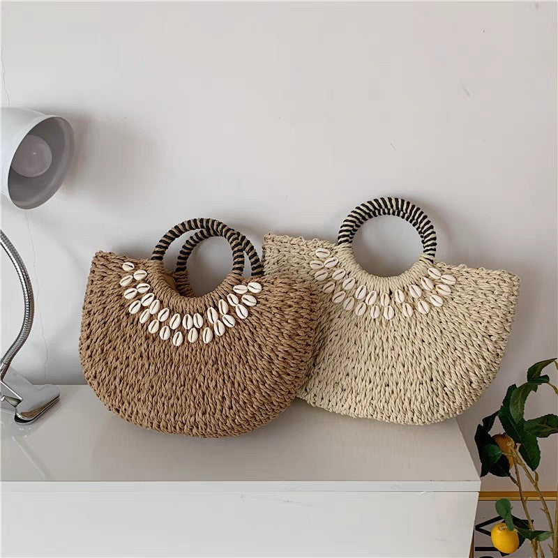 Women's Straw Portable Semicircle Shell Handmade Woven Seaside Vacation Beach Women's Shoulder Bag
