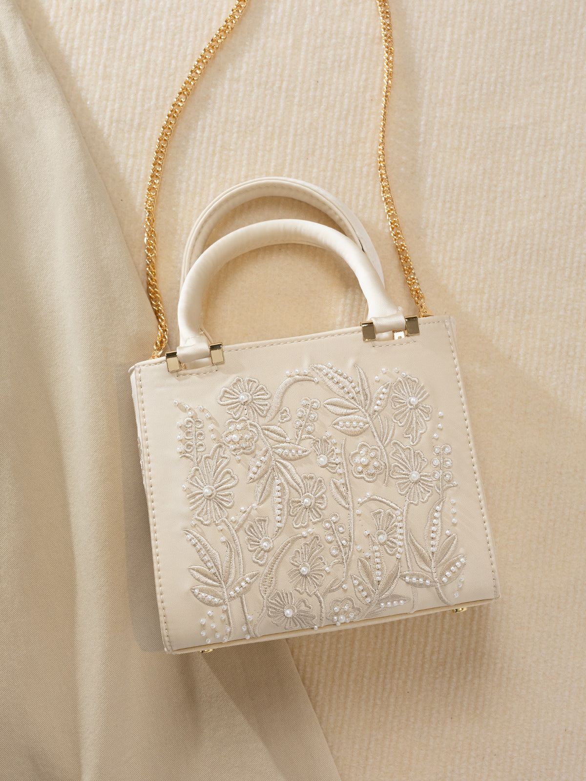Chinese Style Embroidery Pearl Diana Fashion Dinner Bag