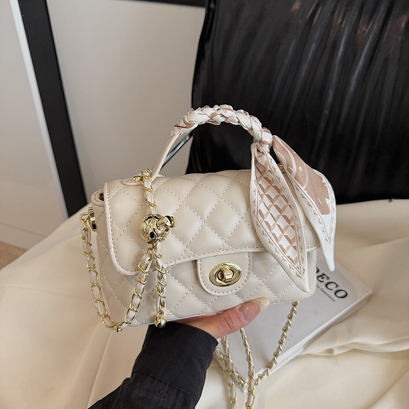 Women's Good-looking Embroidery Thread Rhombus Chain Simple Fashion Women's Shoulder Bag