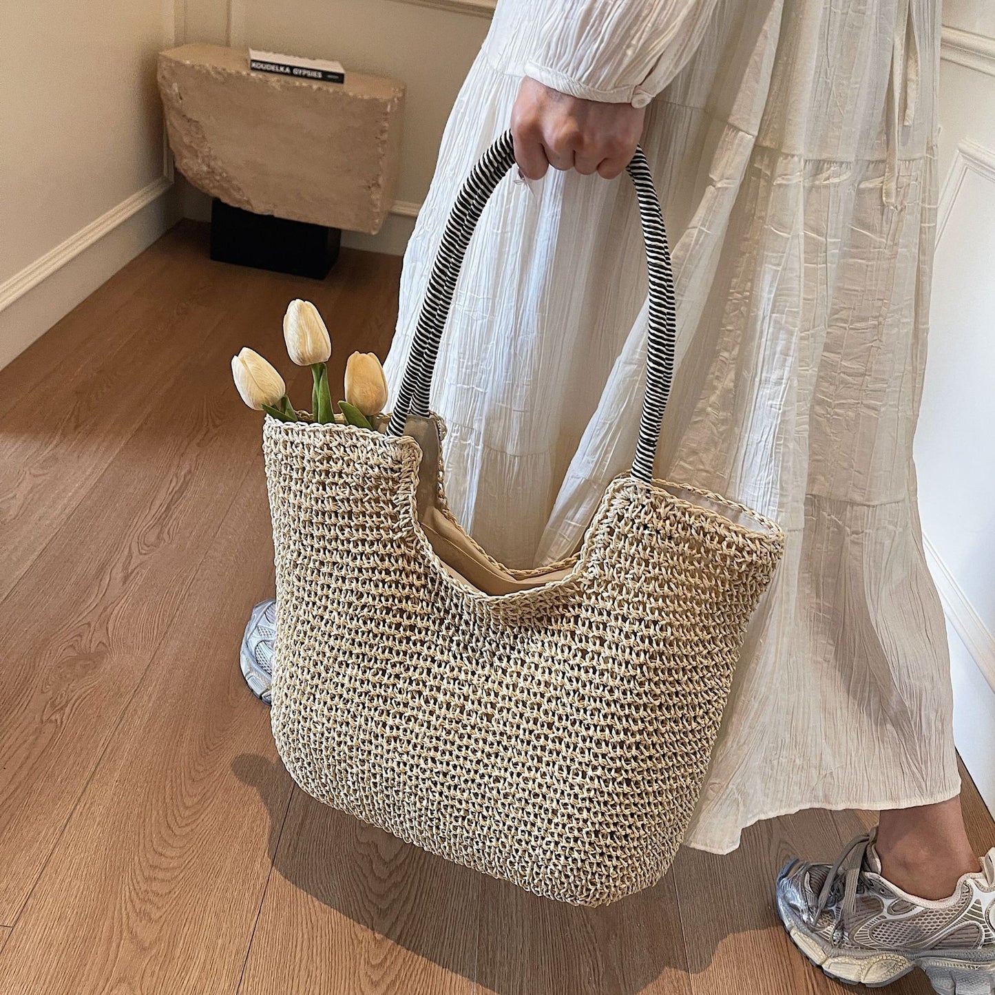 Hand-woven Cute Bow Beach Fashion Vacation Women's Shoulder Bag