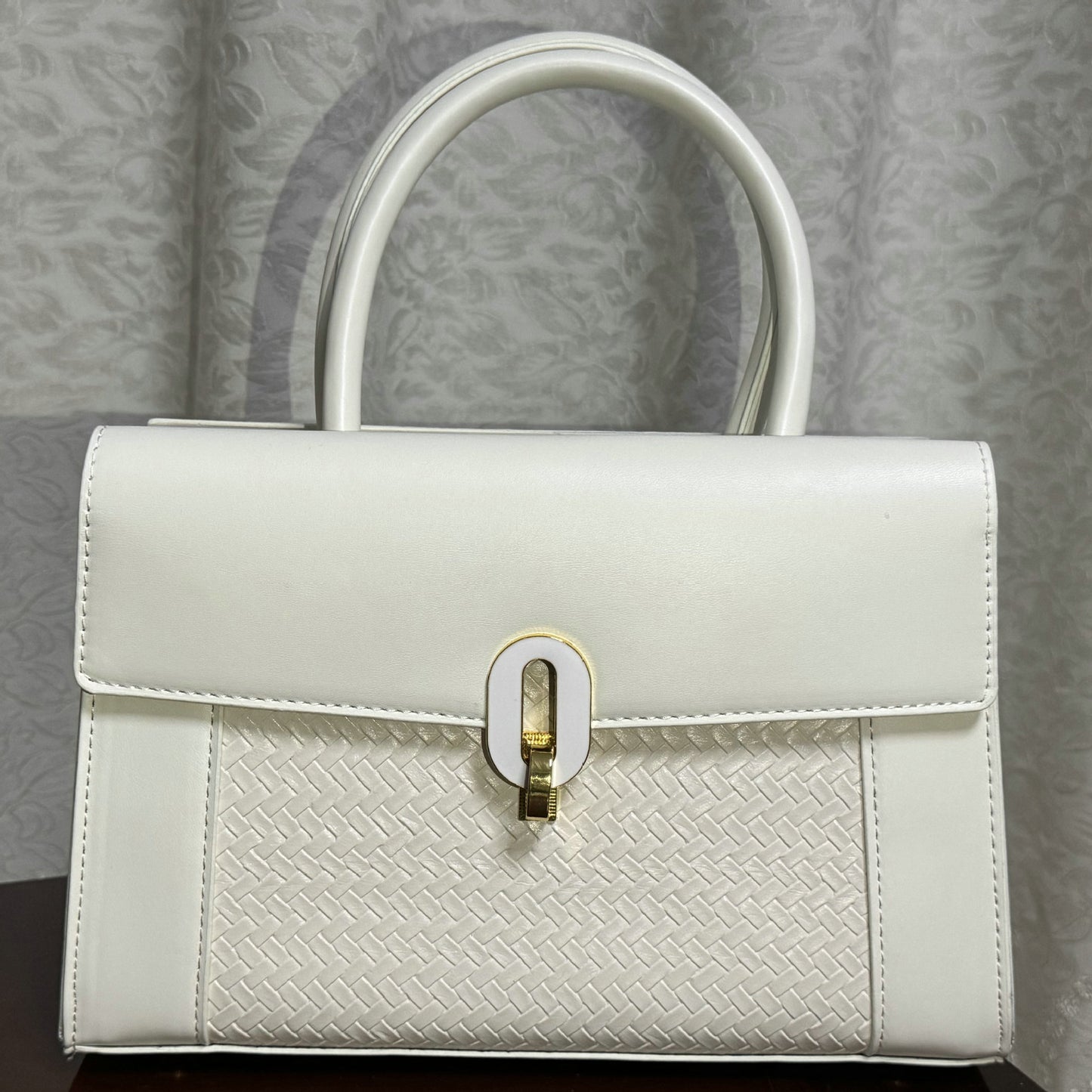 Classic Simple Fashion Versatile Large Capacity Women's Shoulder Bag
