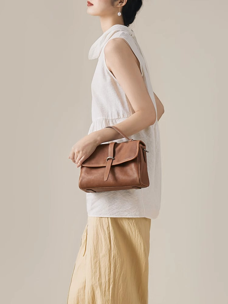 Women's Genuine Leather Retro Large Capacity Commuter Niche Vegetable Bags