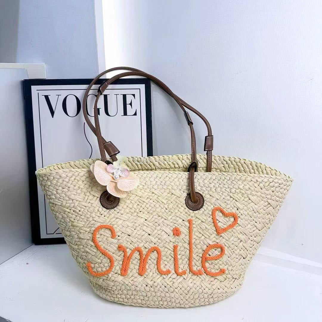 Women's Summer Papyrus Hand-woven Large Capacity English Letters Women's Handbag