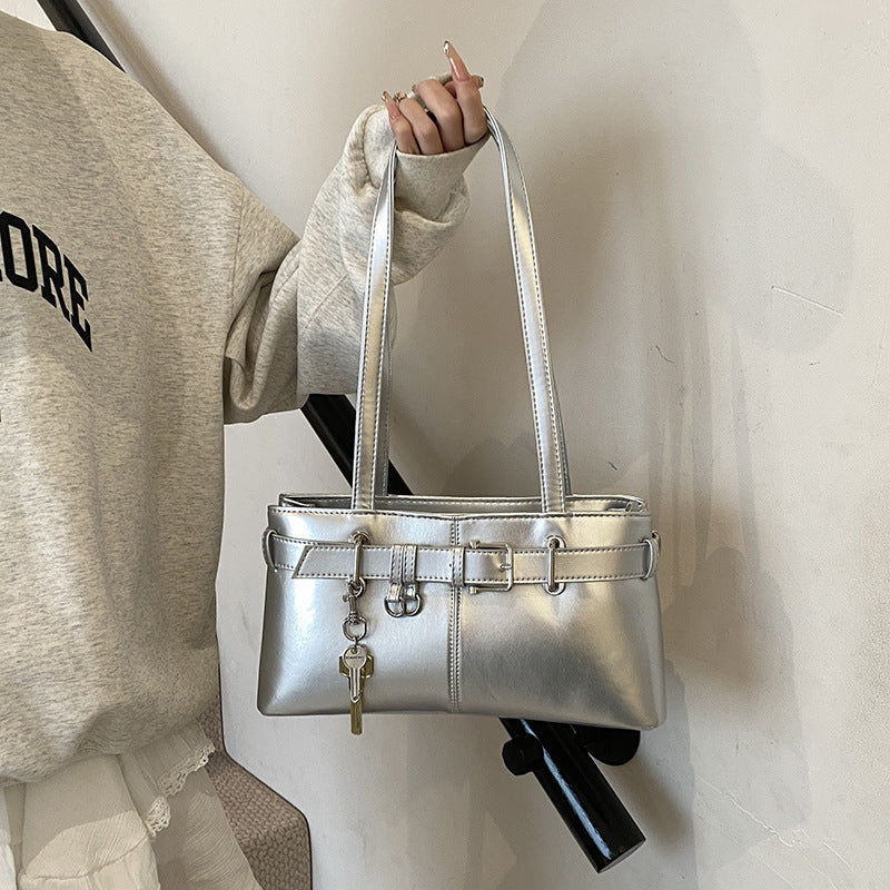 Retro Minority Motorcycle Female Fashion Underarm Large Capacity Portable Bags