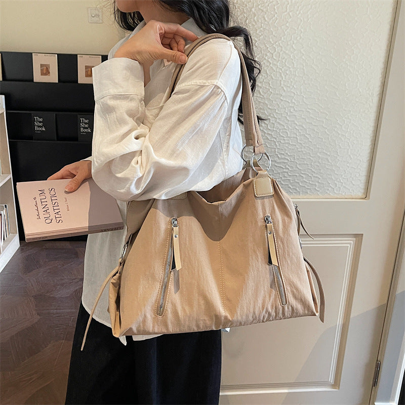 Women's Lightweight Large Capacity Commuter Fashion Simple Women's Messenger Bag