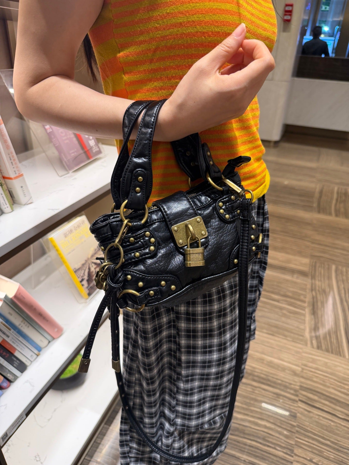 Female Design Ancient Motorcycle Hot Bum Women's Messenger Bag