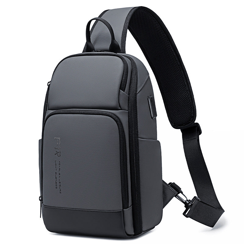 Attractive Men's Fashion Street Personality Riding Men's Chest Bag