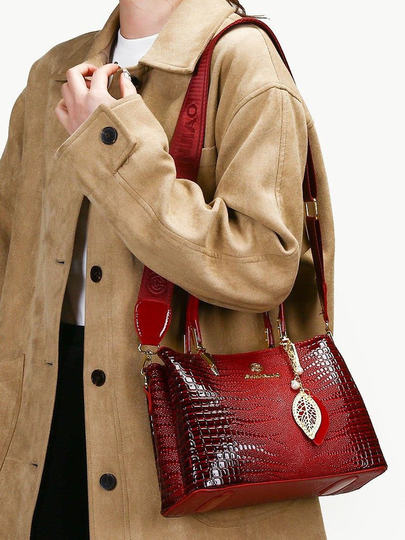Women's Hand High-grade Simple Fashion Large Capacity Bags