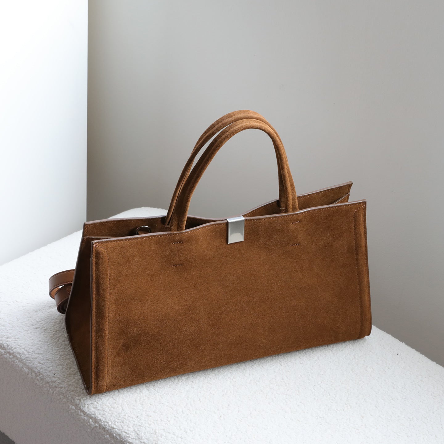 Women's Frosted Cowhide Elegant Minimalist Style Old Money Handbags