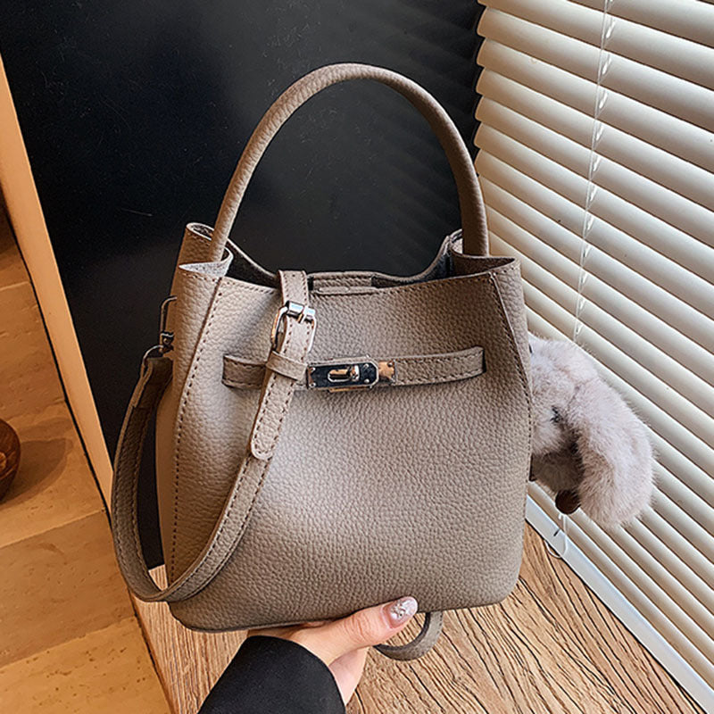 Versatile Women's Simple Carrying Winter Good-looking Women's Messenger Bag