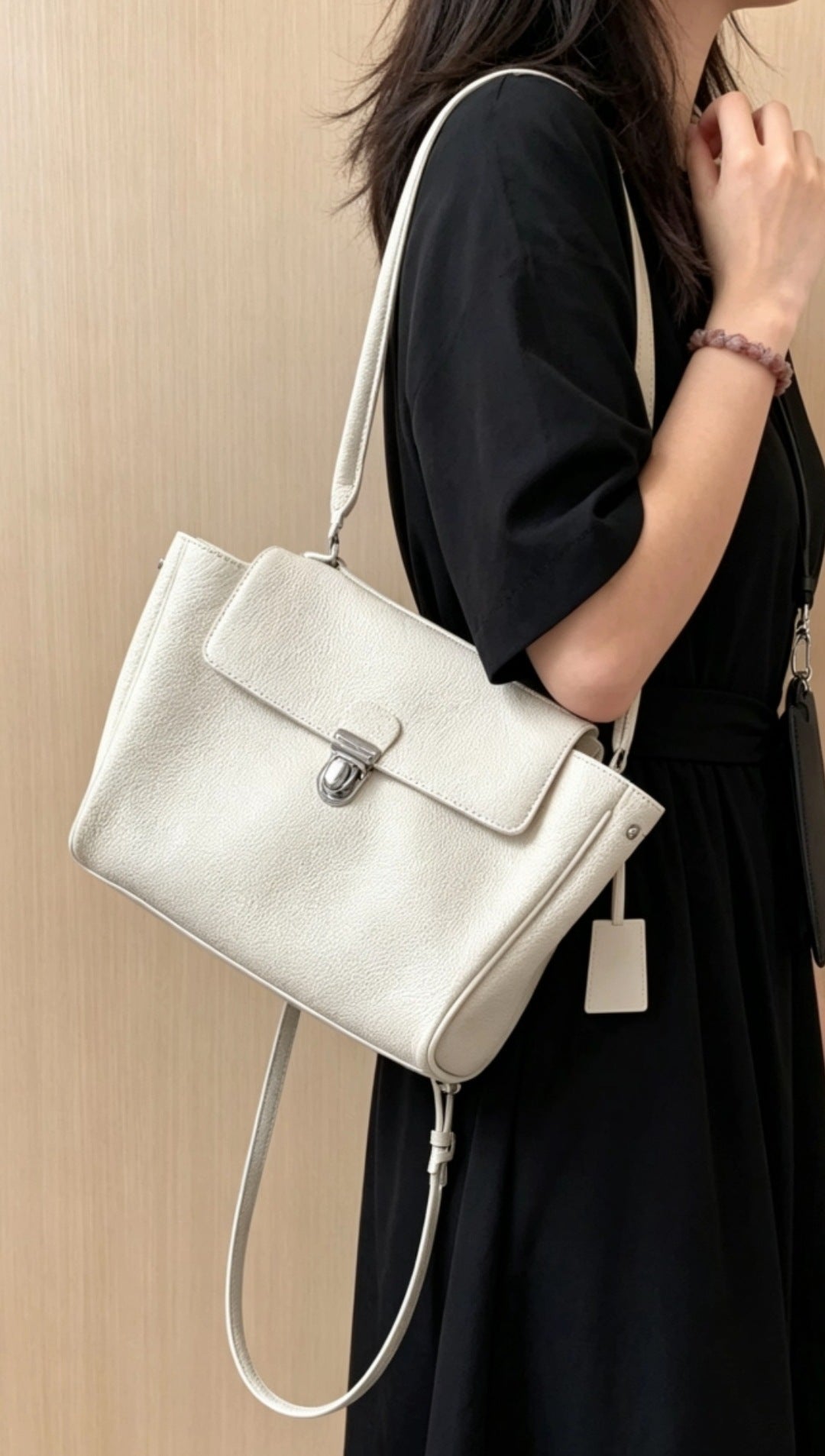 Glamorous Women's Retro Metal Catch Suede Women's Messenger Bag