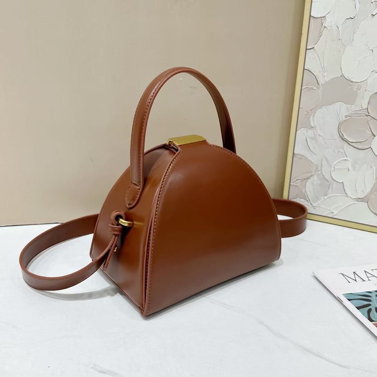 High Sense Niche Semicircle Retro Geometric Women's Clutch