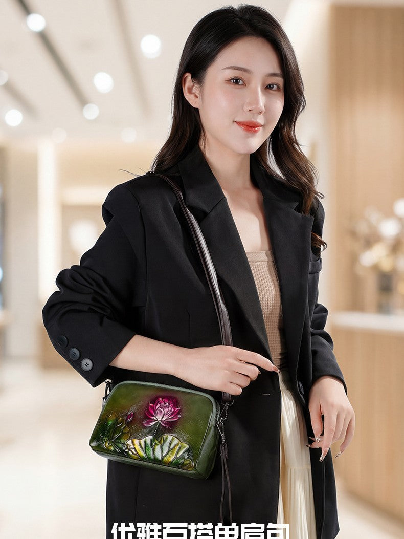 Women's Ethnic Style Retro Embossing Textured Artistic Women's Shoulder Bag