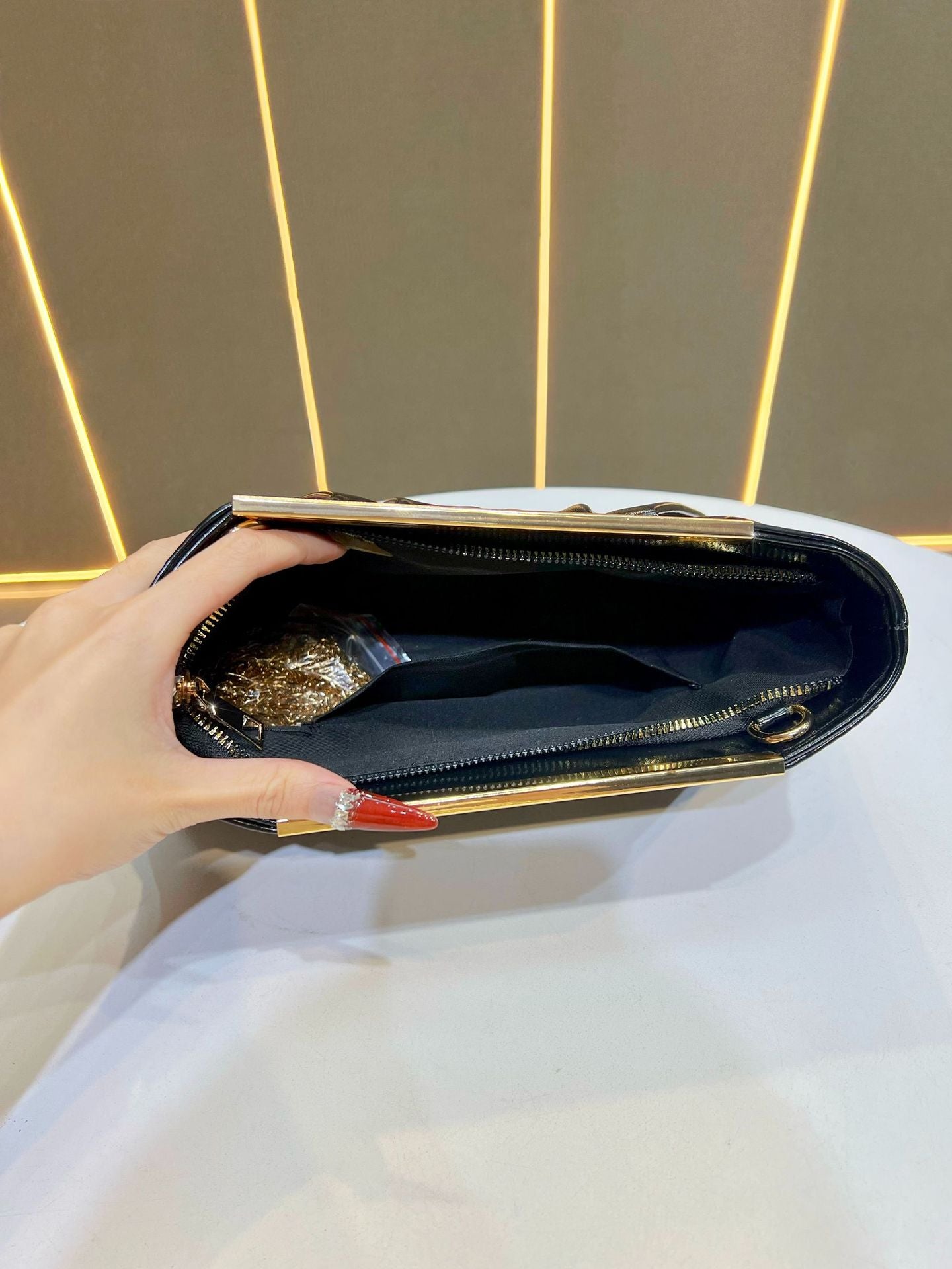 Women's Niche Commuter Luxury Texture Cloud Underarm Bags