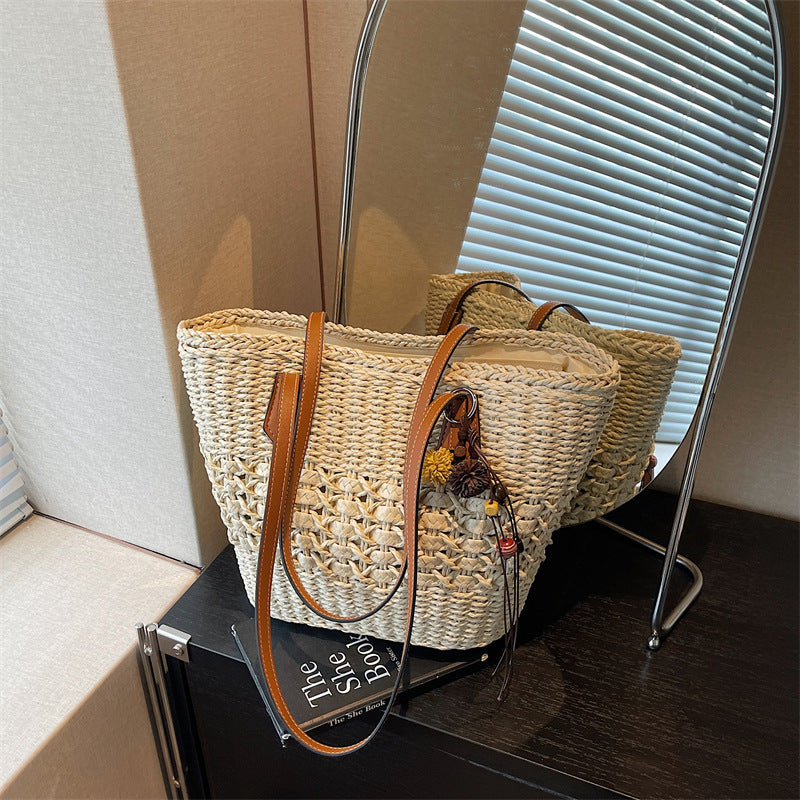 Women's Large Capacity Straw Summer Weaving Vegetable Basket Commuter Seaside Women's Shoulder Bag
