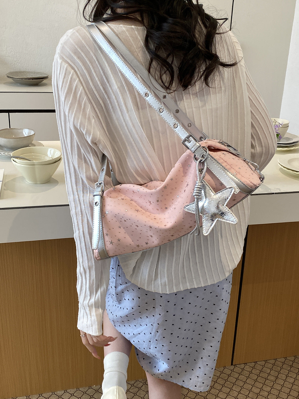 Women's Korean Style Canvas Large Capacity Portable Commuter Women's Messenger Bag