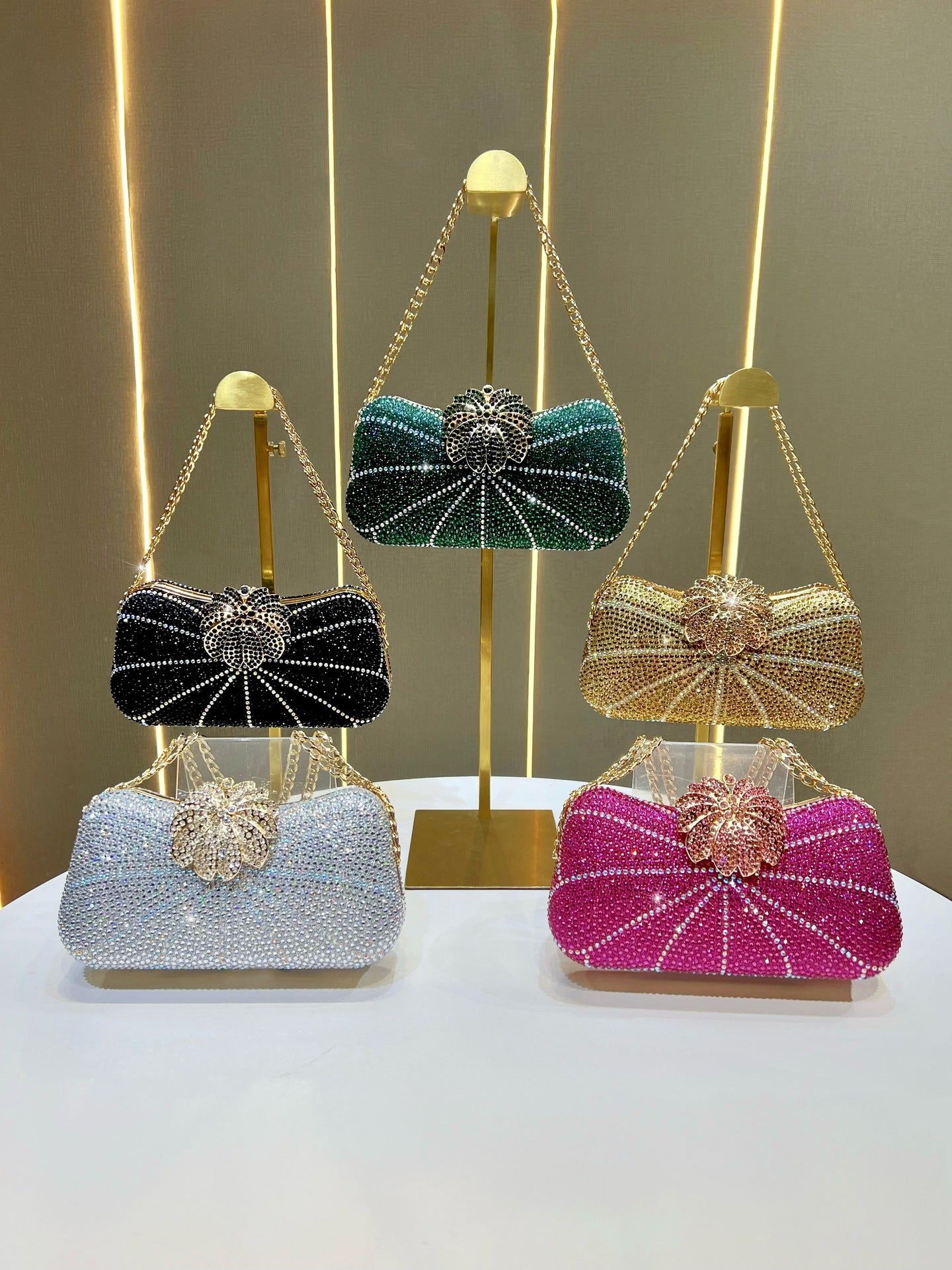 Women's Diamond Luxury Fashion Banquet Clutch Dress Bags
