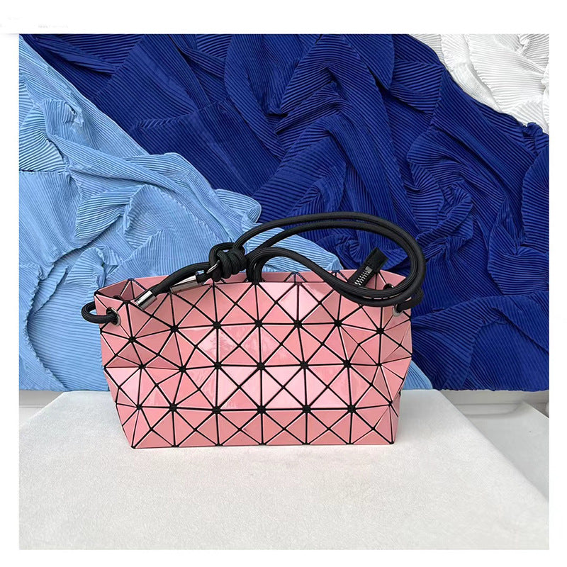 Women's Rhombus Drawstring Life Geometric Fashion Simple Bags
