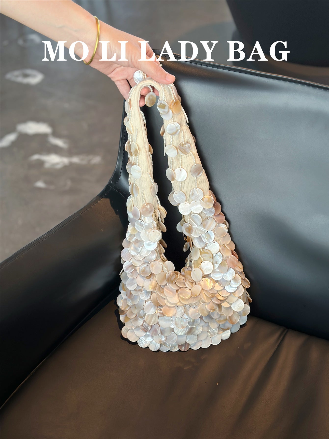 Women's Style Hand-woven Beads Pearl Natural Shell Tote Bags