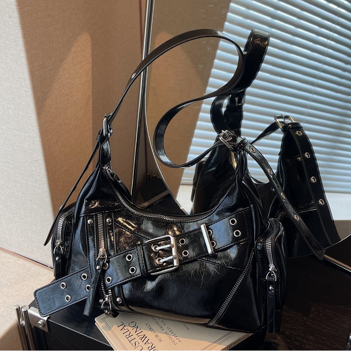 Women's Retro Trendy Underarm Niche Motorcycle Versatile Bags