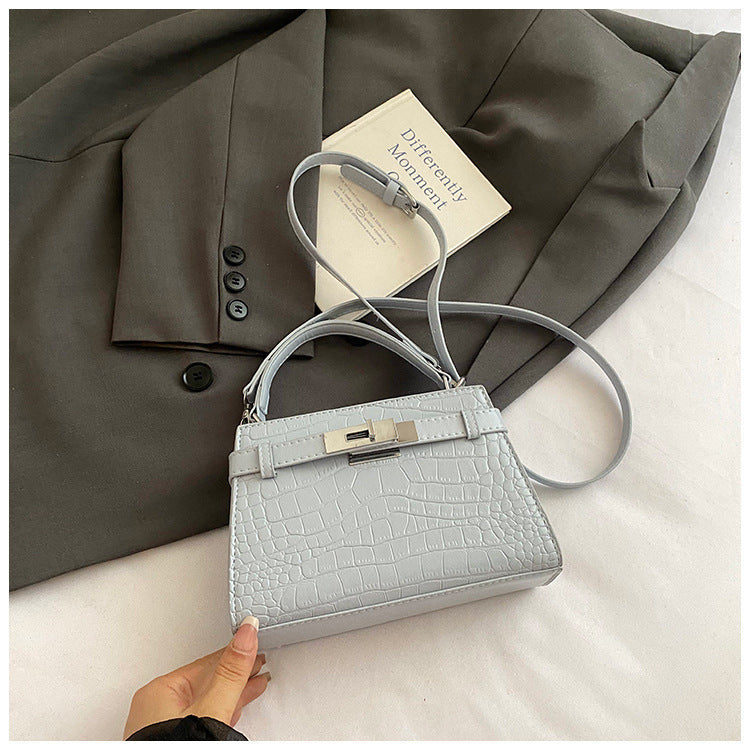 Women's Summer Simple Textured Western Style Niche Commuter Bags