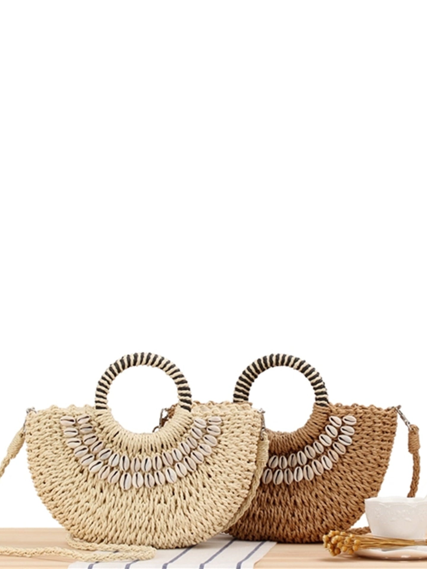 Style Natural Shell Semicircle Hand Carrying Woven Holiday Women's Shoulder Bag