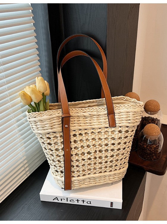 Women's Large Capacity Straw Woven Hollow French Retro Seaside Vacation Women's Shoulder Bag